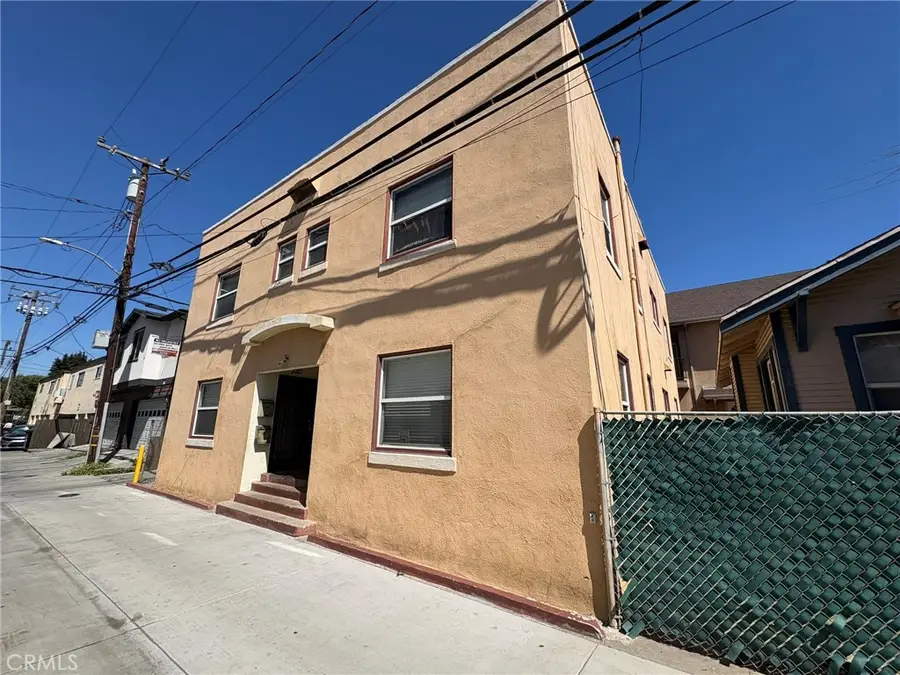 617 West 3rd Street, Long Beach, CA 90802 - #3