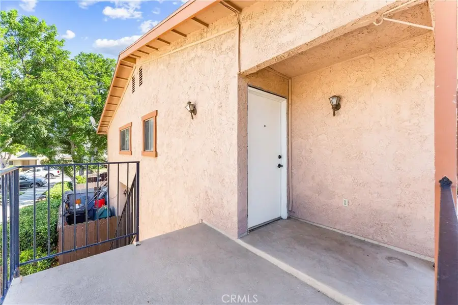 1382 Via Santiago, Corona, CA 92882 - #3