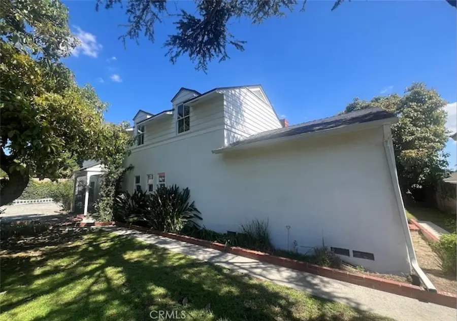 9570 Gallatin Road, Downey, CA 90240 - #2