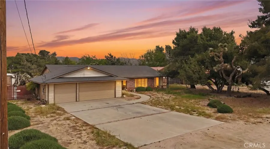 7589 Glider Ave, Hesperia, CA 92345 - #2