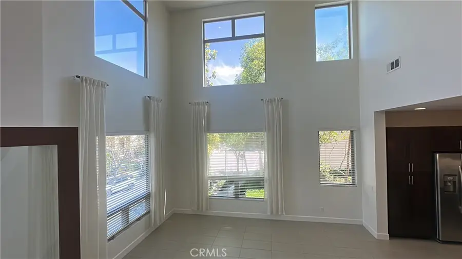 27 Soho, Irvine, CA 92612 - #3