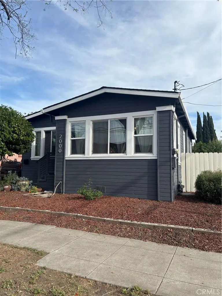 2000 82nd, Oakland, CA 94621 - #1
