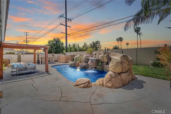 17267 Santa Isabel, Fountain Valley, CA 92708