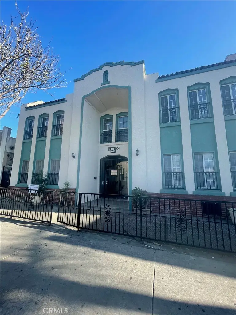 1738 E 4th Street #15, Long Beach, CA 90802 - #1