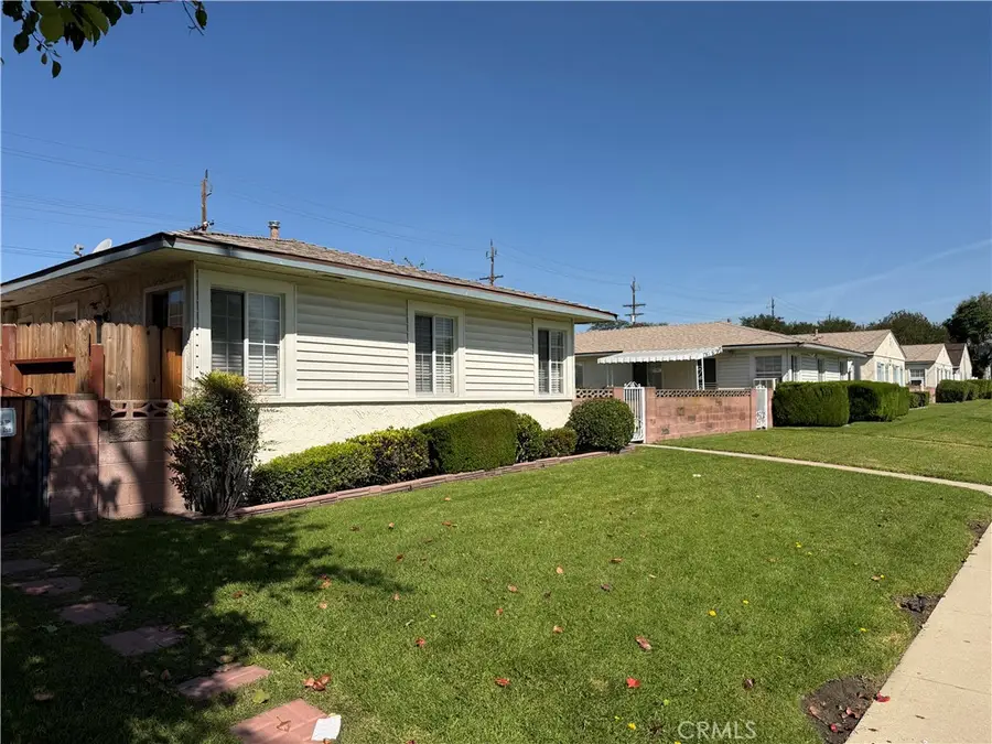 1749 N Hollywood, Burbank, CA 91505 - #2