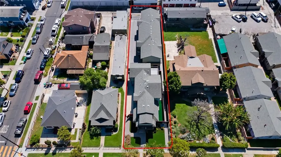 1050 E 5th, Long Beach, CA 90802 - #2