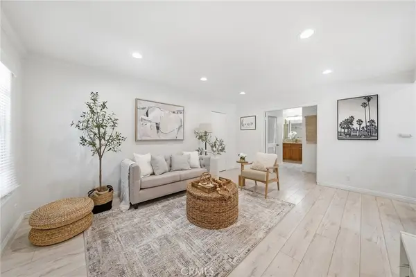 185 Streamwood, Irvine, CA 92620