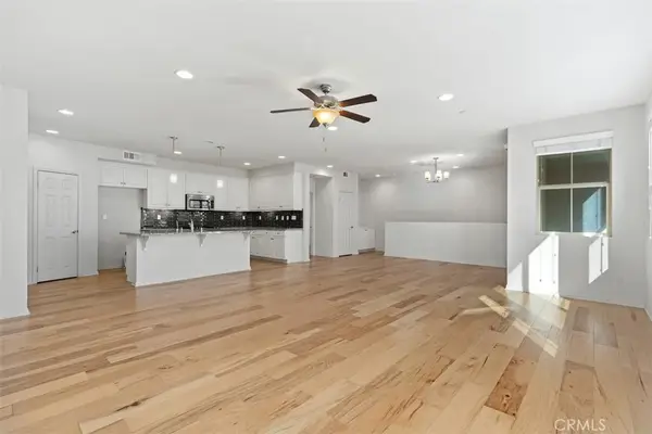 1370 Clementine Way, Fullerton, CA 92833