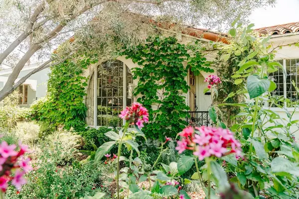 4070 Garden Avenue, Los Angeles, CA 90039