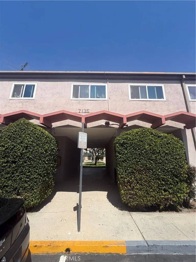 7135 Coldwater Canyon #14, North Hollywood, CA 91605 - #1