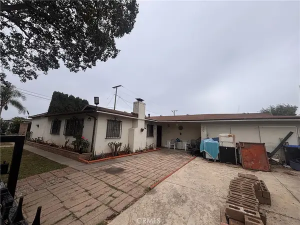 1638 W Pine Street, Santa Ana, CA 92703