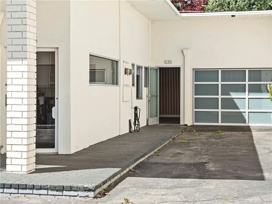 555 E 3rd, Long Beach, CA 90802 - #2