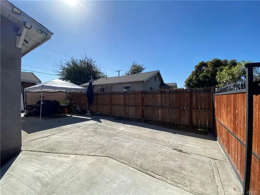 1018 W 67th, Los Angeles, CA 90044 - #3
