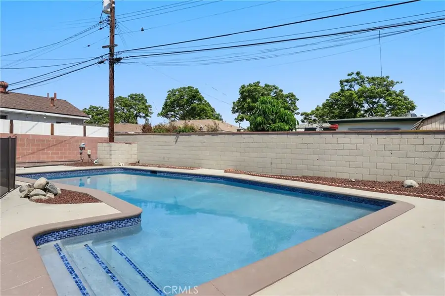 12208 Dunrobin Avenue, Downey, CA 90242 - #2