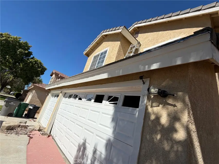 3301 Honeysuckle, Palmdale, CA 93550 - #2