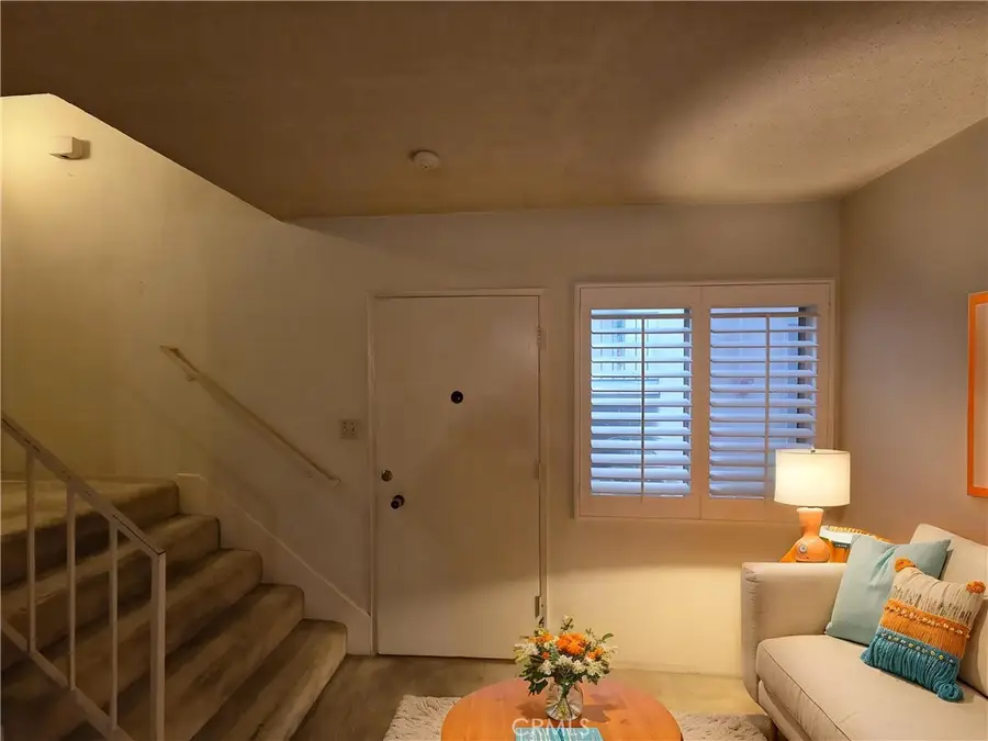 913 Victor #5, Inglewood, CA 90302 - #2