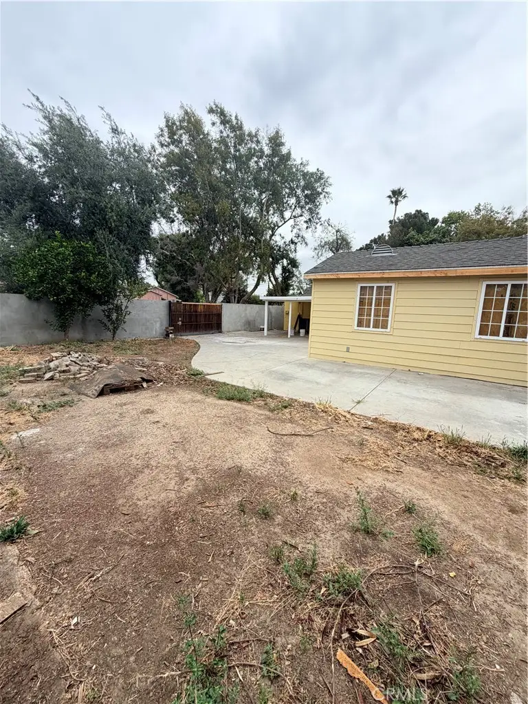 7253 Loma Verde Avenue, Canoga Park, CA 91303 - #2