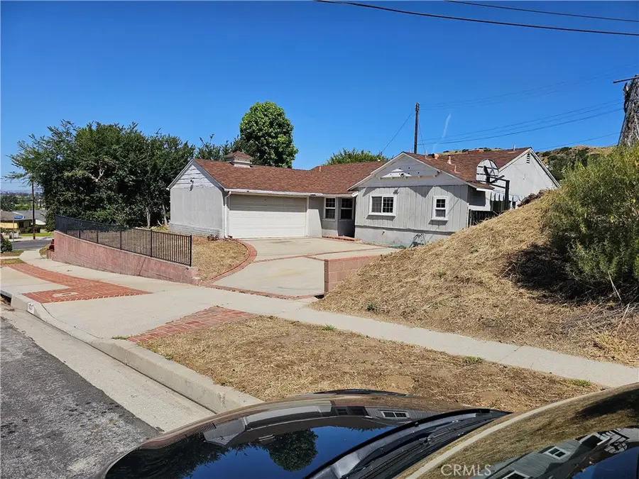 10211 Roscoe, Sun Valley, CA 91352 - #3