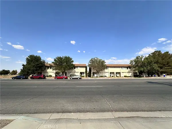 12745 Navajo Road, Apple Valley, CA 92308