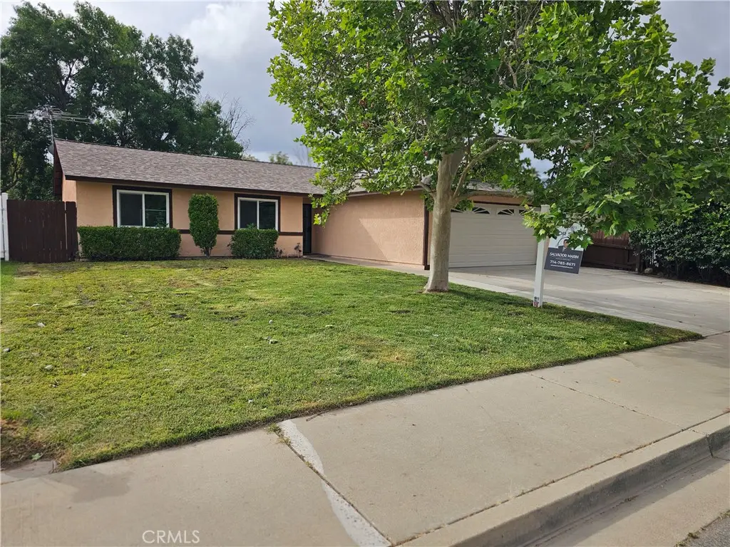 1072 Amber, Lake Elsinore, CA 92530 - #1