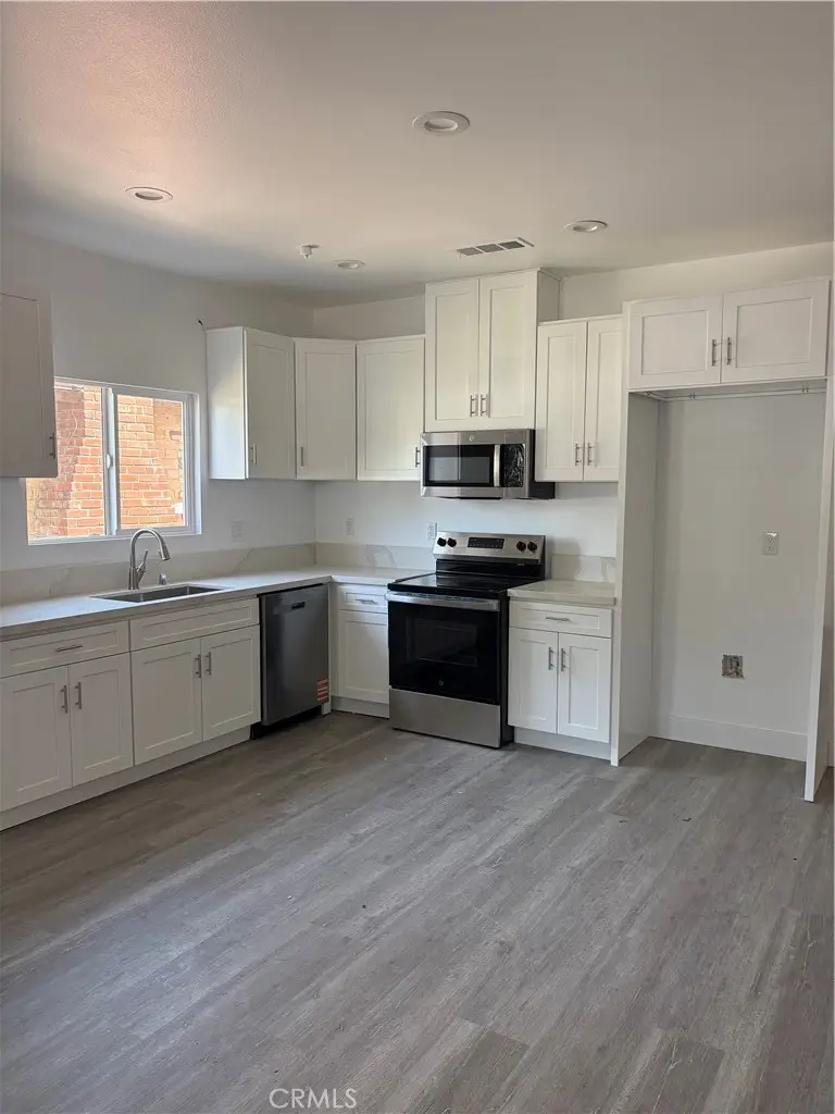 240 W N, Colton, CA 92324 - #2