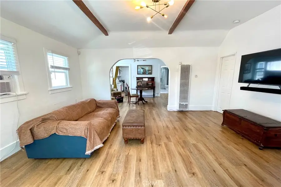 5319 4th Avenue, Los Angeles, CA 90043 - #2