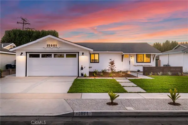 15801 Carrie Lane, Huntington Beach, CA 92647