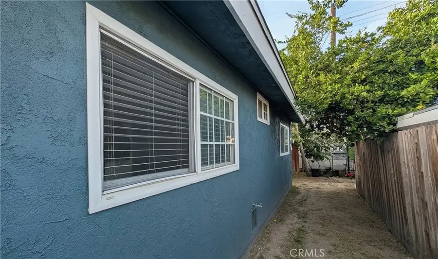 417 W Pear, Compton, CA 90222 - #3