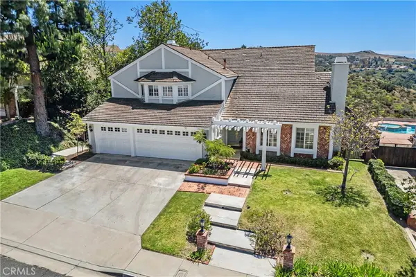 781 S Goldfinch Way, Anaheim Hills, CA 92807