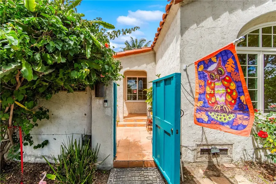 2835 Chestnut Avenue, Long Beach, CA 90806 - #2