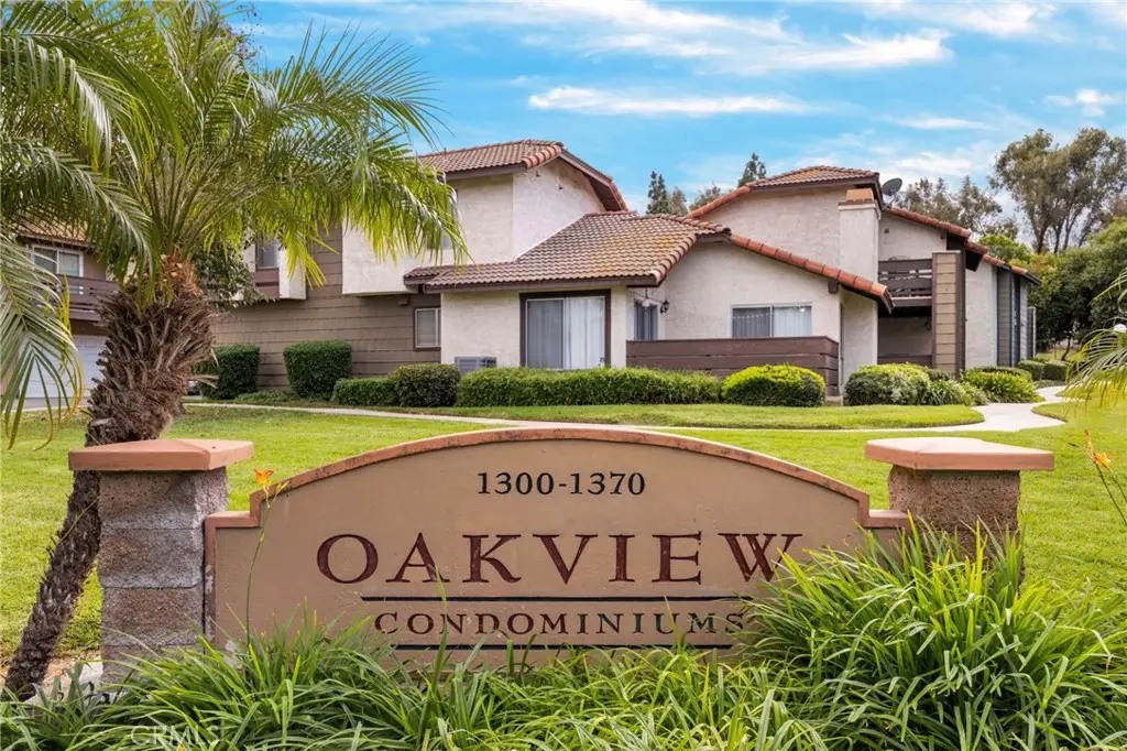 1336 Brentwood, Corona, CA 92882 - #1