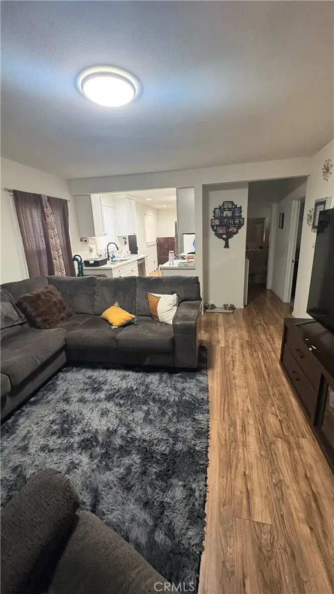 1104 E 111th Drive, Los Angeles, CA 90059 - #3