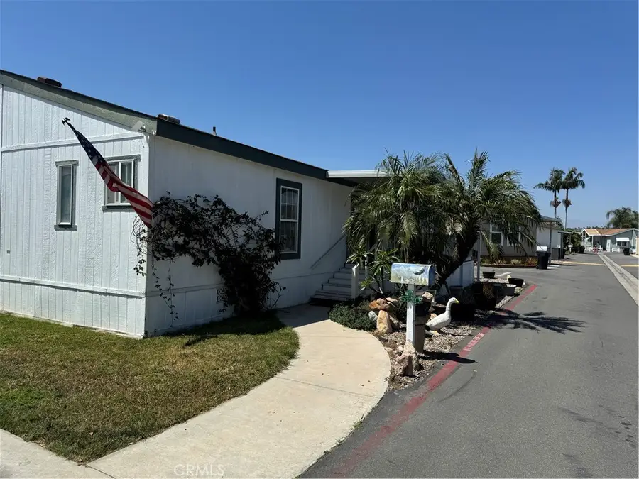 39 Spruce Via, Anaheim, CA 92801 - #3