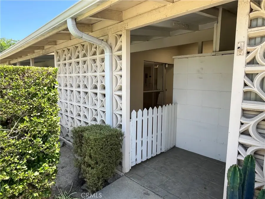 1571 Golden Rain Rd., M5-118i, Seal Beach, CA 90740 - #3