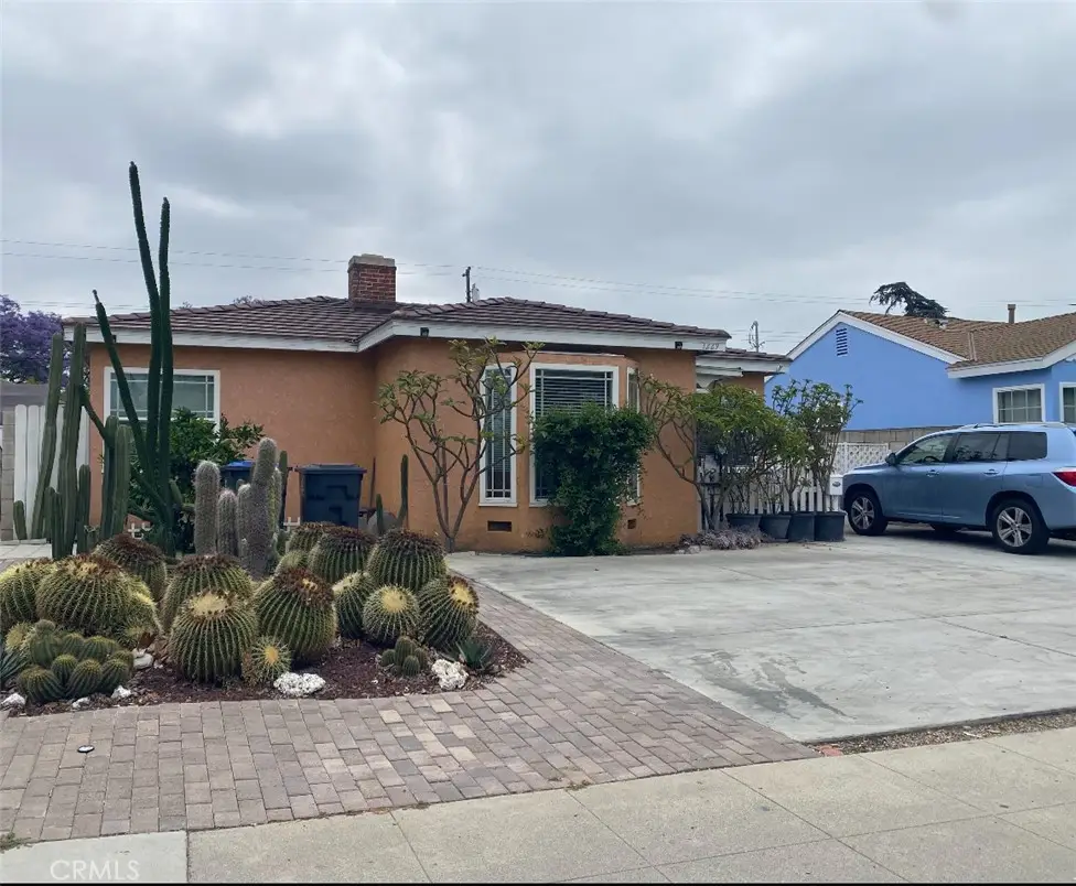 1229 S Flower, Santa Ana, CA 92707 - #1