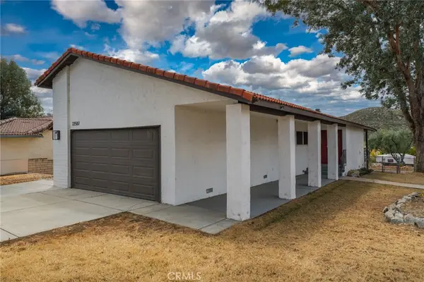 22587 Canyon Lake S, Canyon Lake, CA 92587