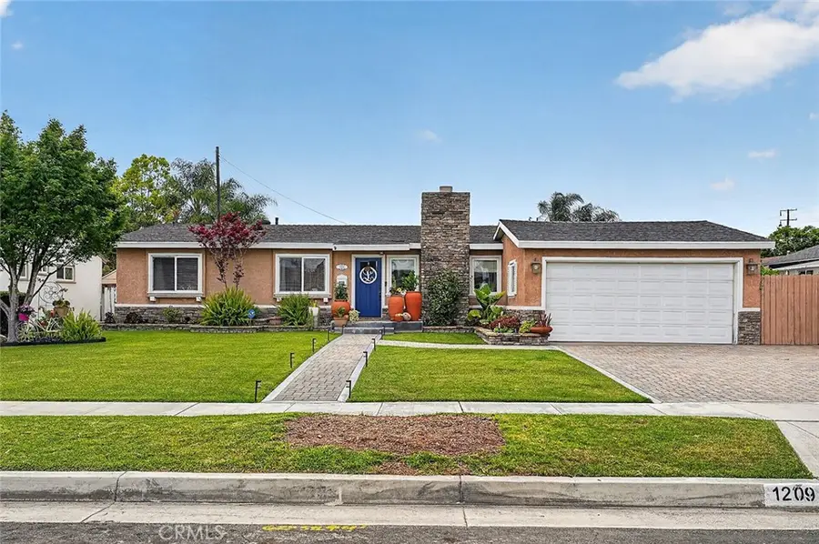 1209 S East Gates, Anaheim, CA 92804 - #2