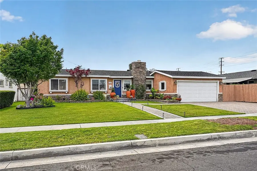 1209 S East Gates, Anaheim, CA 92804 - #3