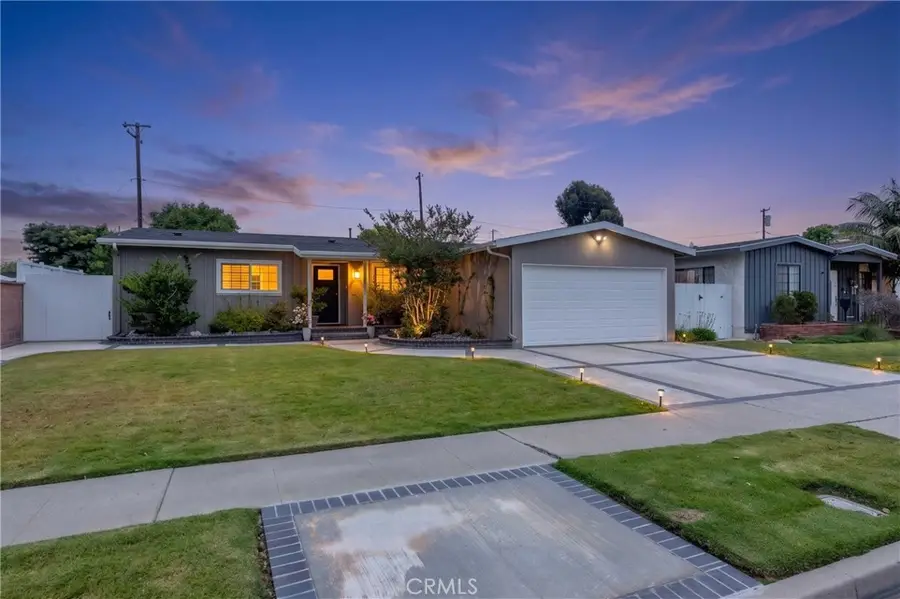 2726 Chatwin, Long Beach, CA 90815 - #2