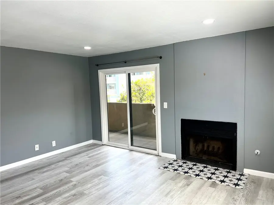 940 E 3rd, Long Beach, CA 90802 - #3