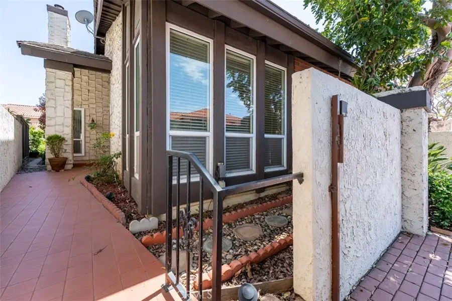 644 Avery, Long Beach, CA 90807 - #2