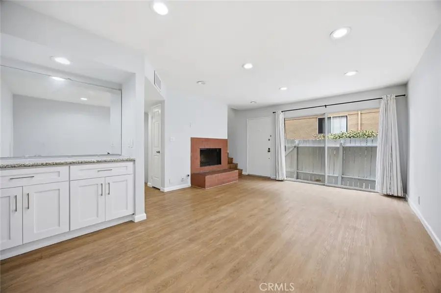 8927 Cedros Avenue #8, Panorama City, CA 91402 - #3