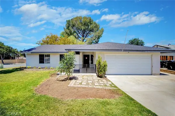 895 W Crestview, Corona, CA 92882