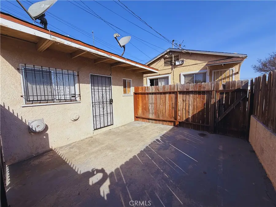 350 E South, Long Beach, CA 90805 - #2