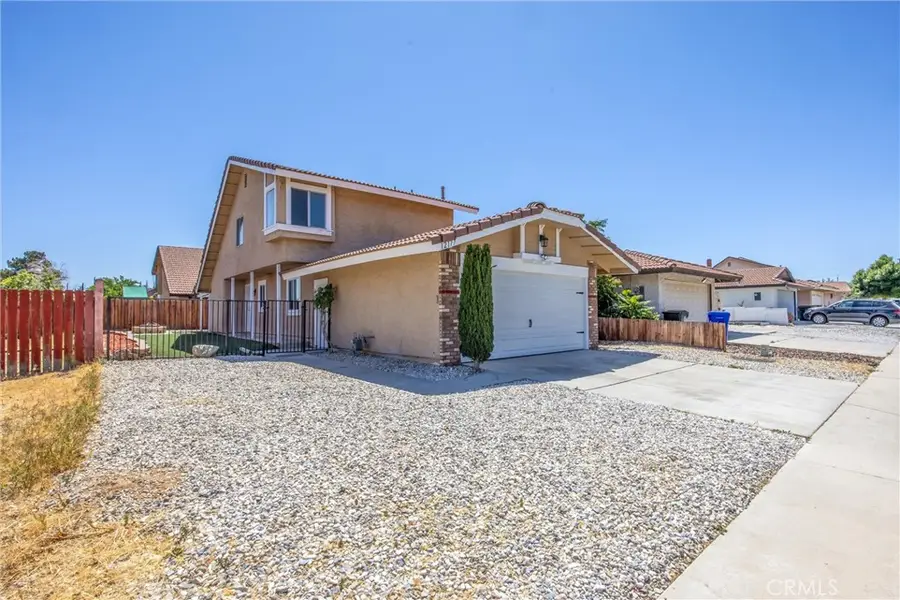 12177 Pluto, Victorville, CA 92392 - #2