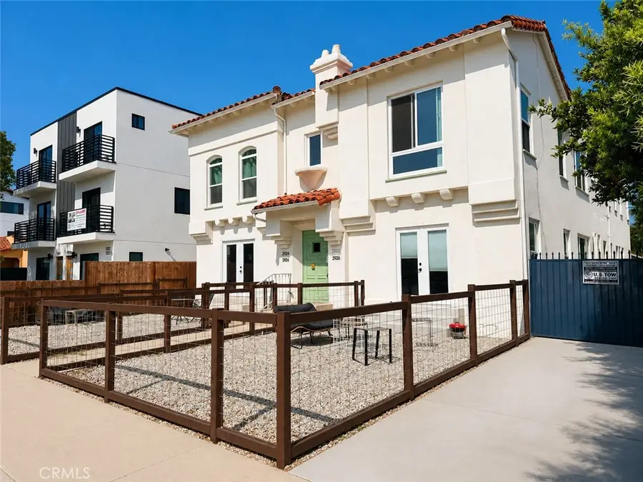 2924 12th #2926 1/2, Los Angeles, CA 90018 - #2