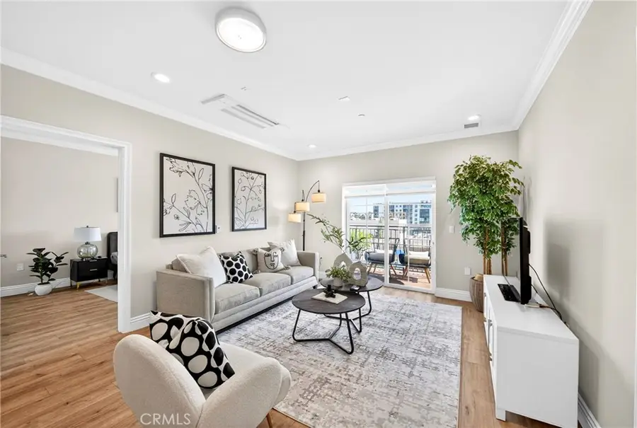 944 S Serrano Avenue #306, Los Angeles, CA 90006 - #2