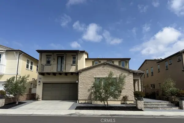 5201 Goldenrod Cir, Huntington Beach, CA 92649