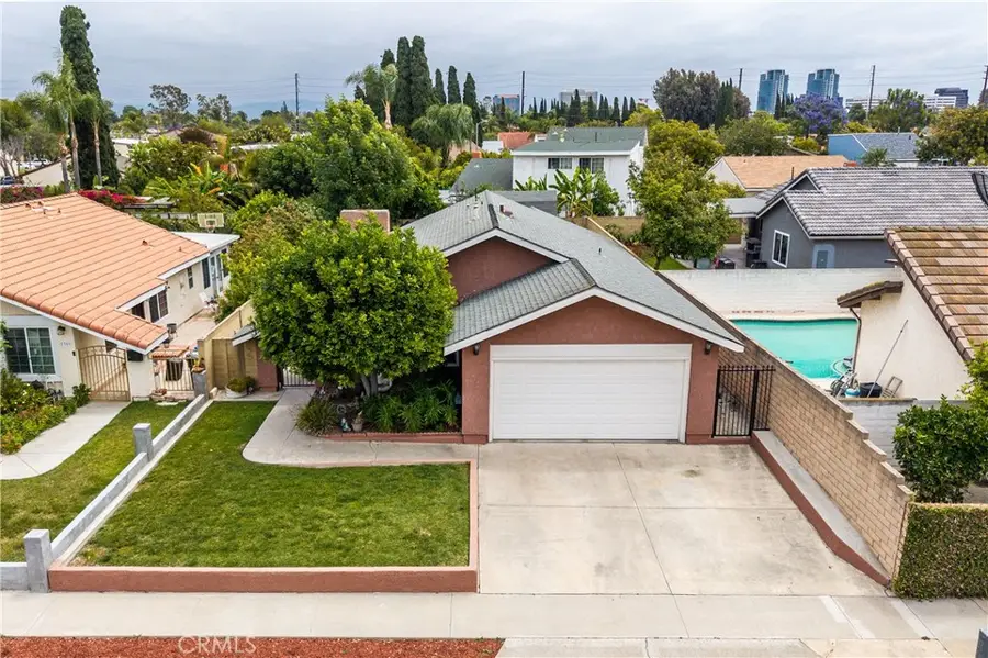 3313 S Lowell St, Santa Ana, CA 92707 - #2