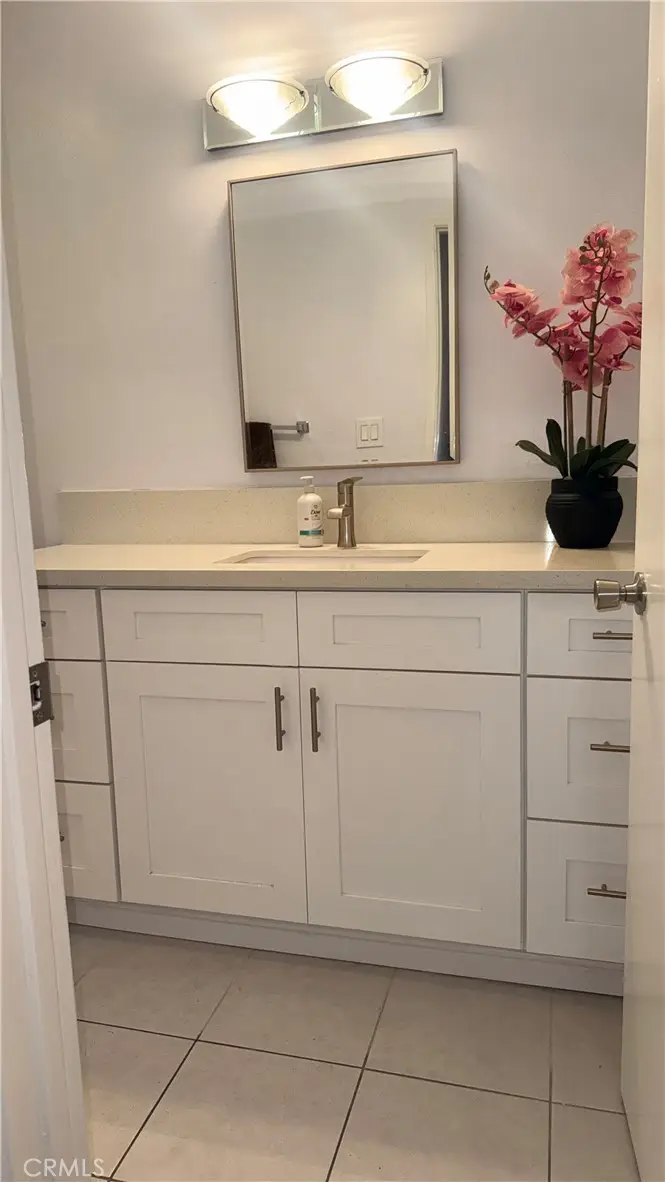1000 W Macarthur, Santa Ana, CA 92707 - #3